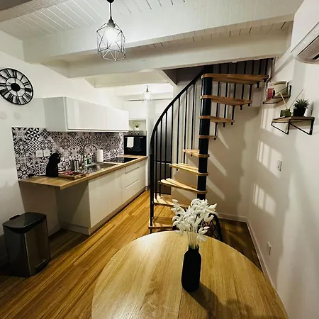 Duplex En Hyper Centre, Calme, Acces Autonome