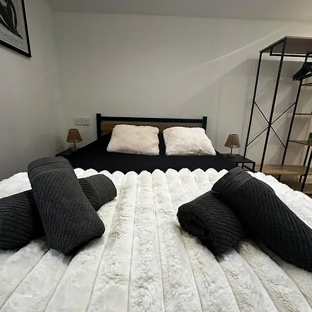 Duplex En Hyper Centre, Calme, Acces Autonome شقة فيين