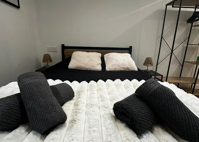 Duplex En Hyper Centre, Calme, Acces Autonome Апартаменты Вьен